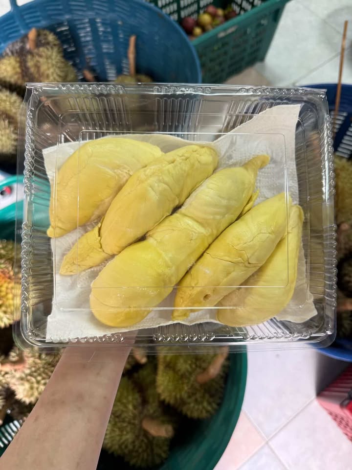 ทุเรียนแกะสด กล่องพลาสติก